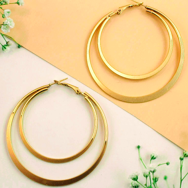 Chic Simplicity Hoop Earrings