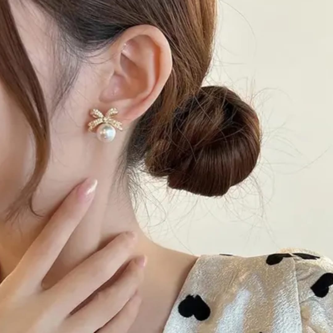 Bow Pear Earrings