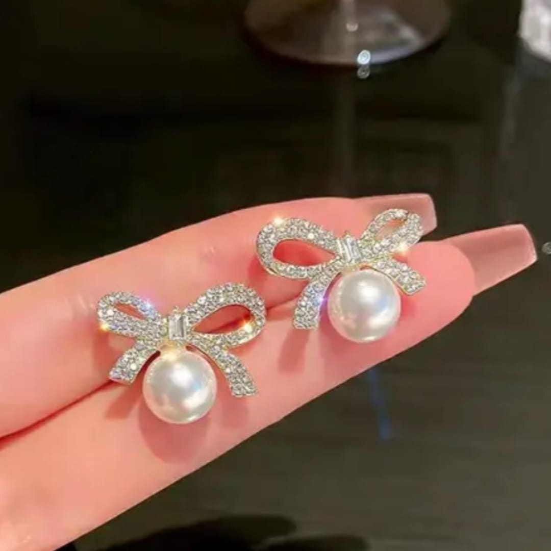 Bow Pear Earrings