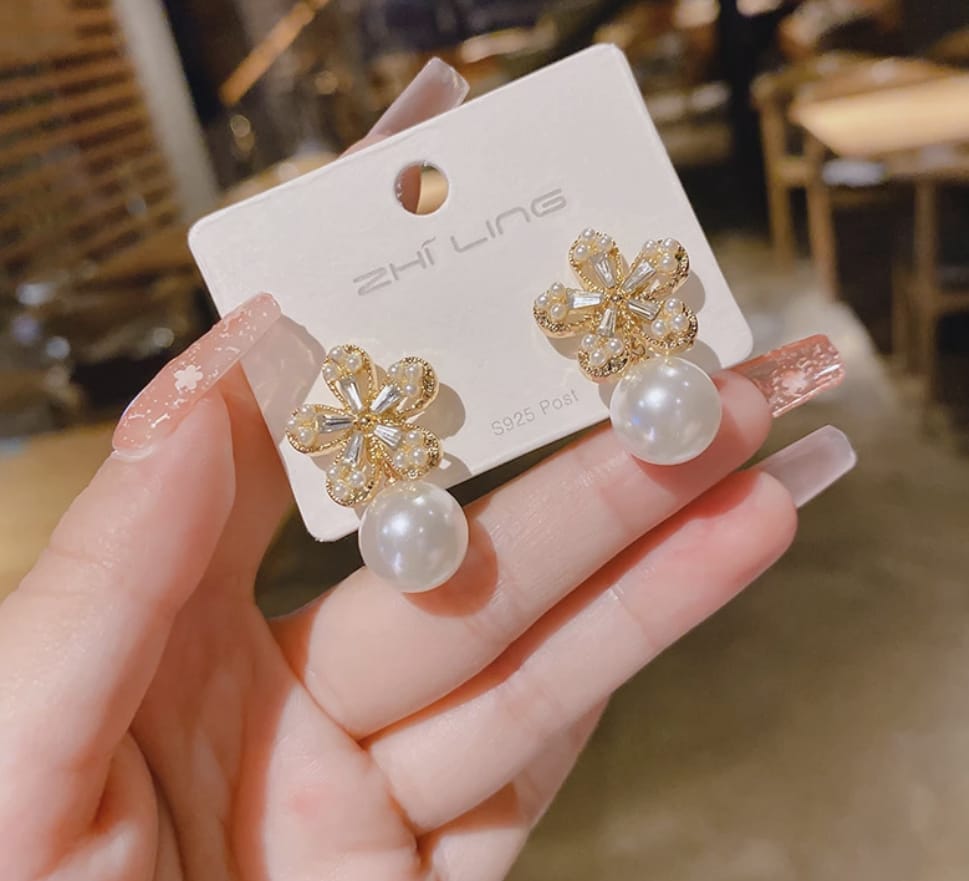 Trending Now Floral Pearl Earrings